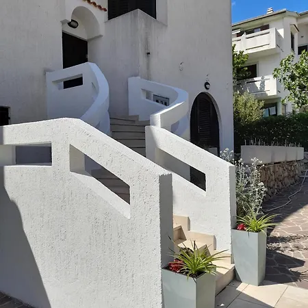 M Gregor Ideal For Relaxing Holidays